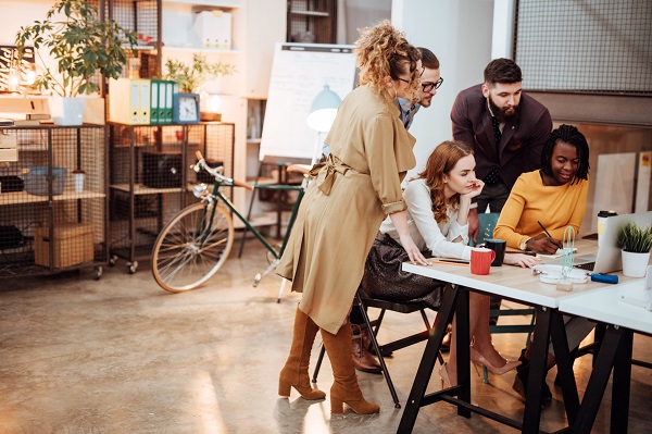 group of hr people in a meeting for tech hiring agency in dubai